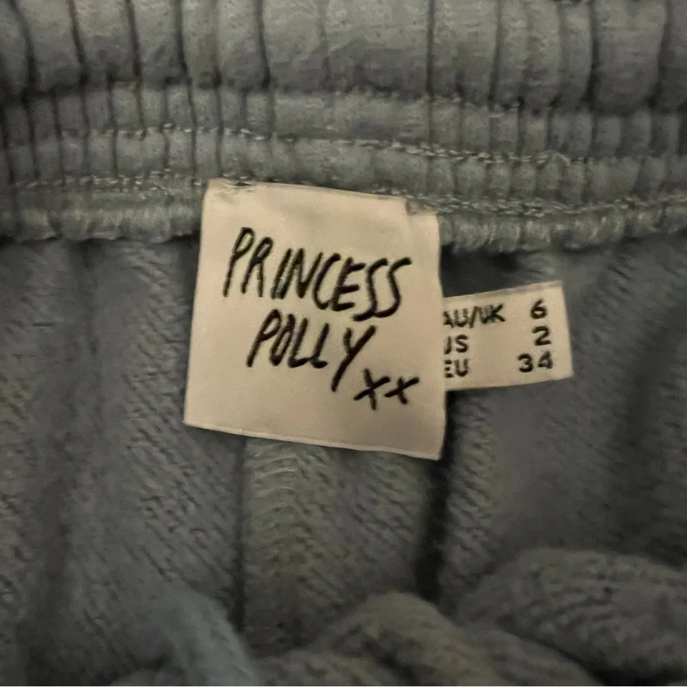 princess polly angel eyes sweat set (crew neck + sweatpants) - Picture 5 of 5